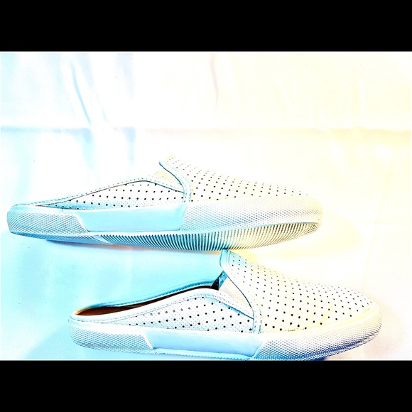 Kenneth Cole Reaction White Perforated Slip-on Shoes Salt Tae LE Womens Sz 8.5. - Picture 4 of 11